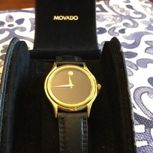 Authentic Movado Museum watch w orig band and case